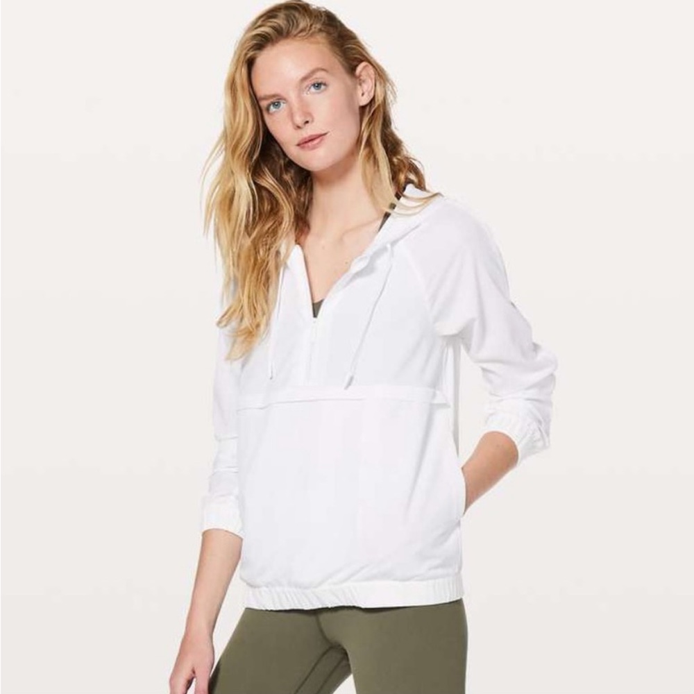 Lululemon White Pack Light Pullover Size 4 EUC